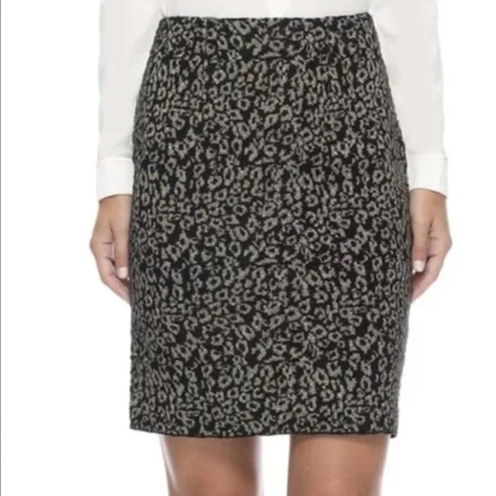 J McLaughlin Black & Gold Parlor Jacquard Skirt Size M